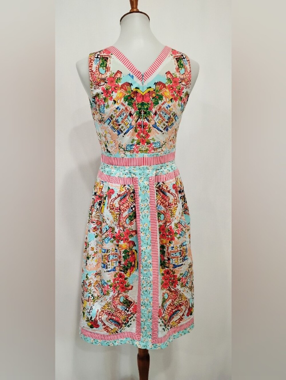 A SUMMER COTTON WALKING FROCK - Picture 6 of 12